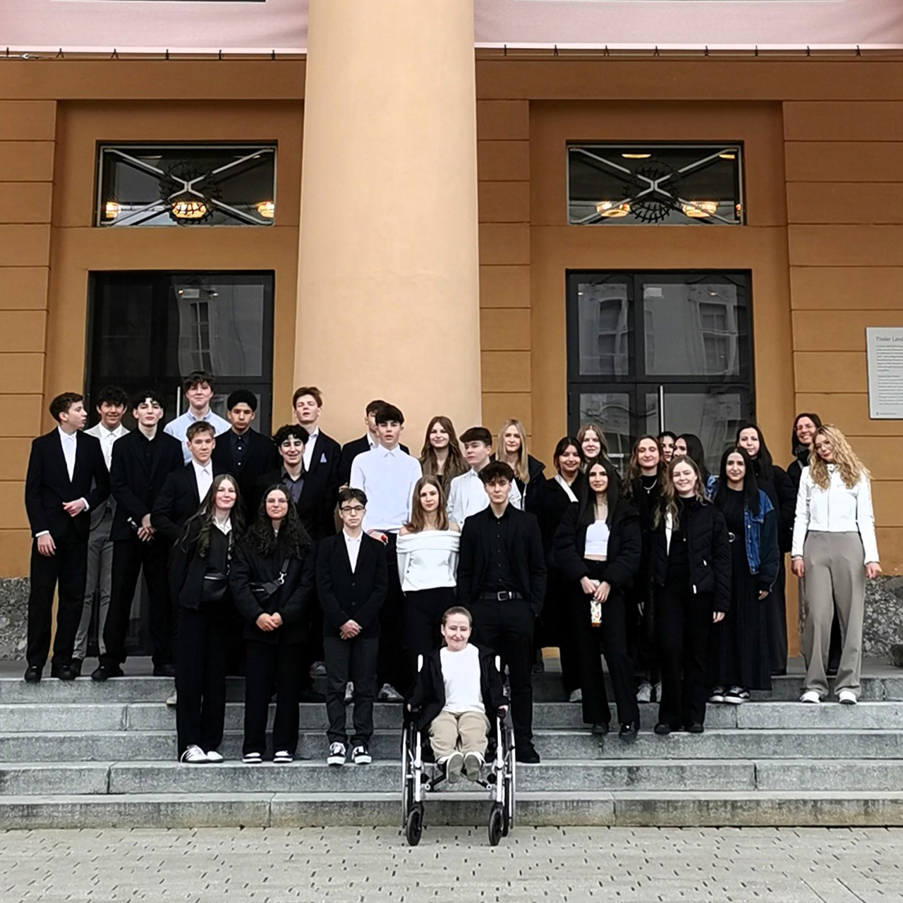 Theaterbesuch HAK 10